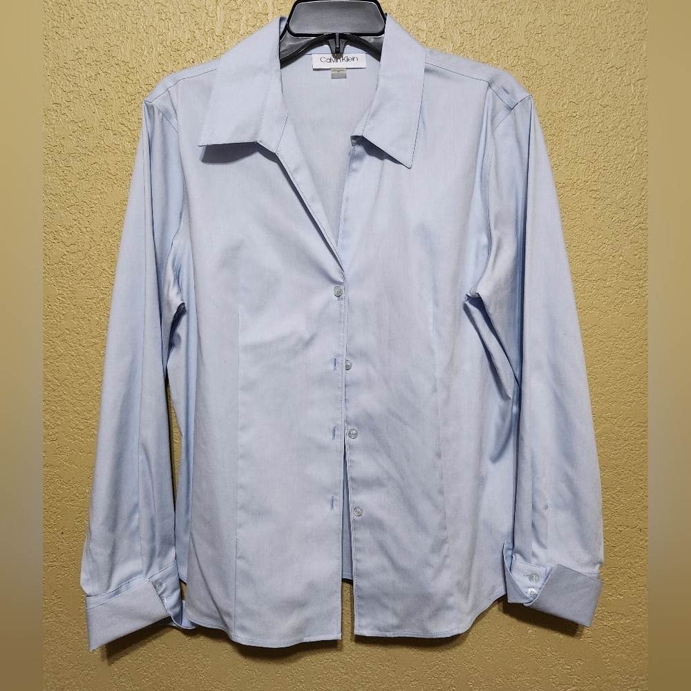 Women's button up